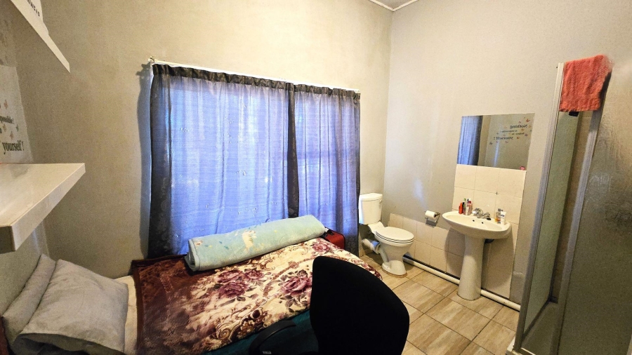 16 Bedroom Property for Sale in Brandwag Free State